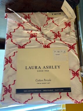 Laura Ashley Twin Cotton White Sheet Set with Red Knot Chain Ribbon Print NWT